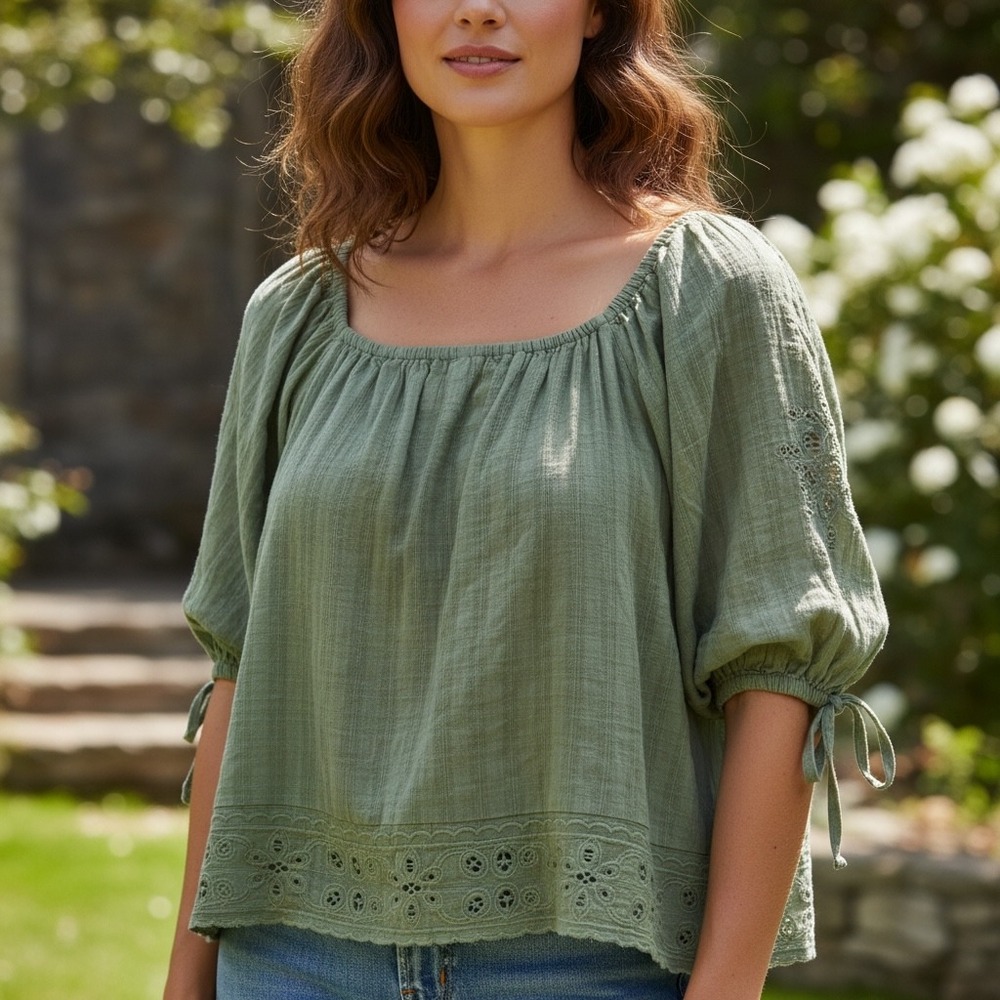 American Eagle Top Womens L Green Puff Sleeve Eyelet Hem Square Neck NWT